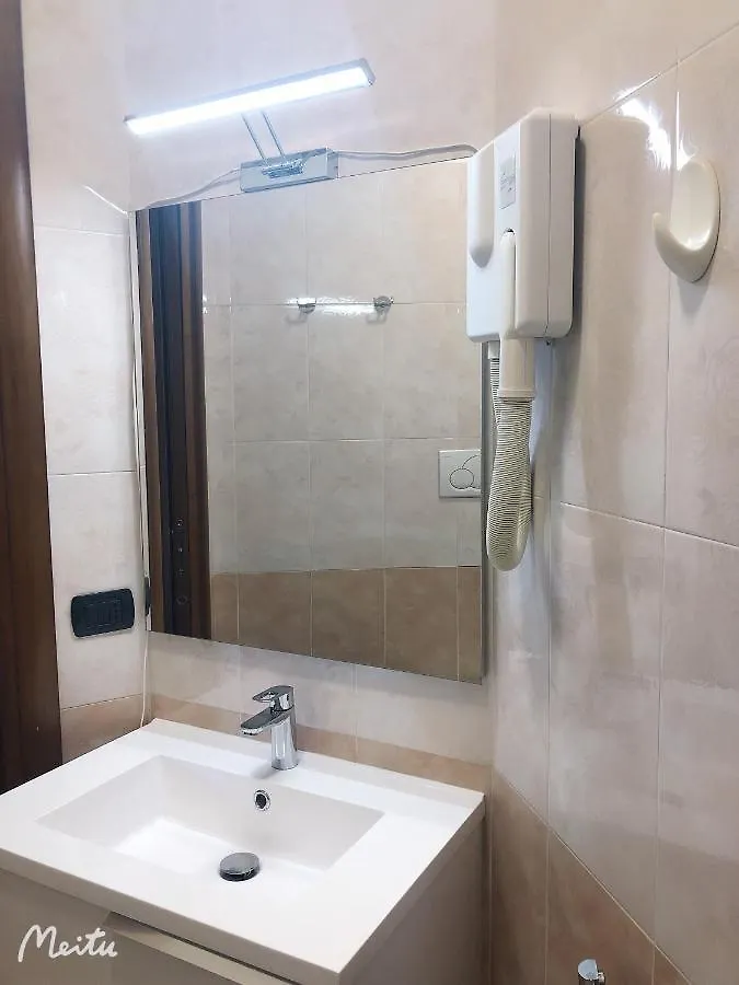 Guest house Romafullhouse Guesthouse Italy