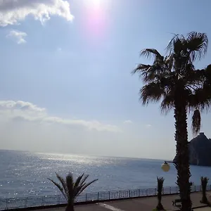 Akron Bed & Breakfast SantʼAlessio Siculo